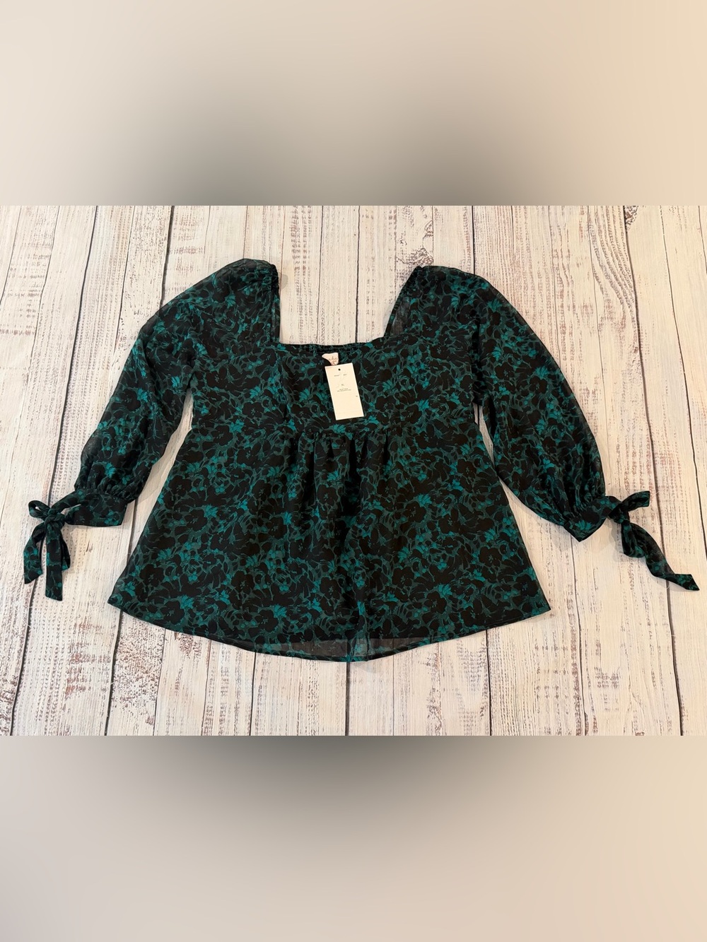 NWT Isabel Maternity By Ingrid & Isabel Women's Floral Print Maternity Blouse XL